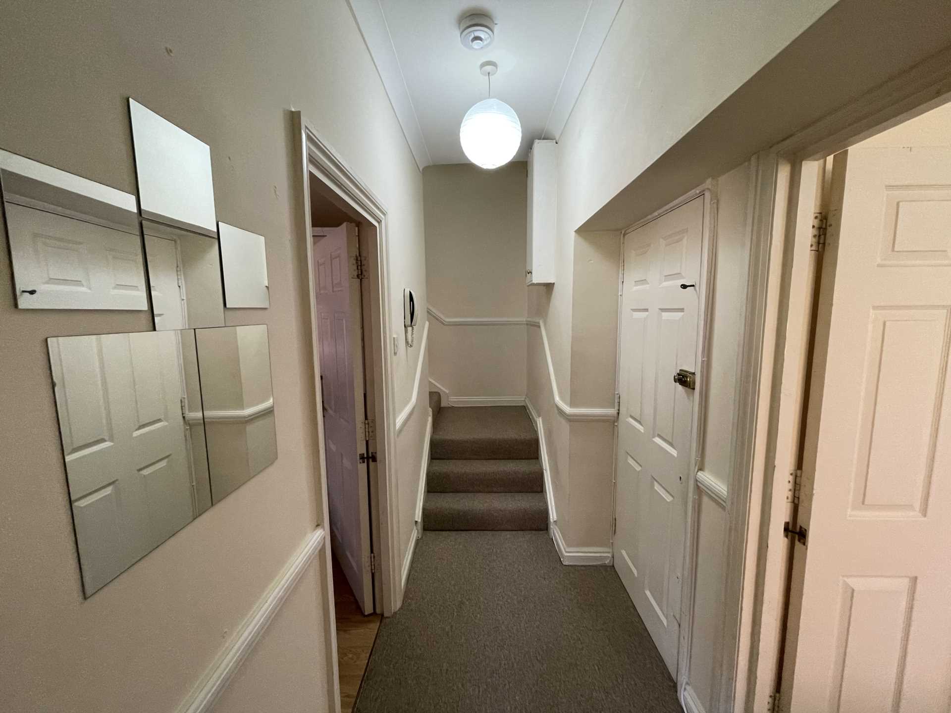 Town Centre - Extended Lease!, Image 10