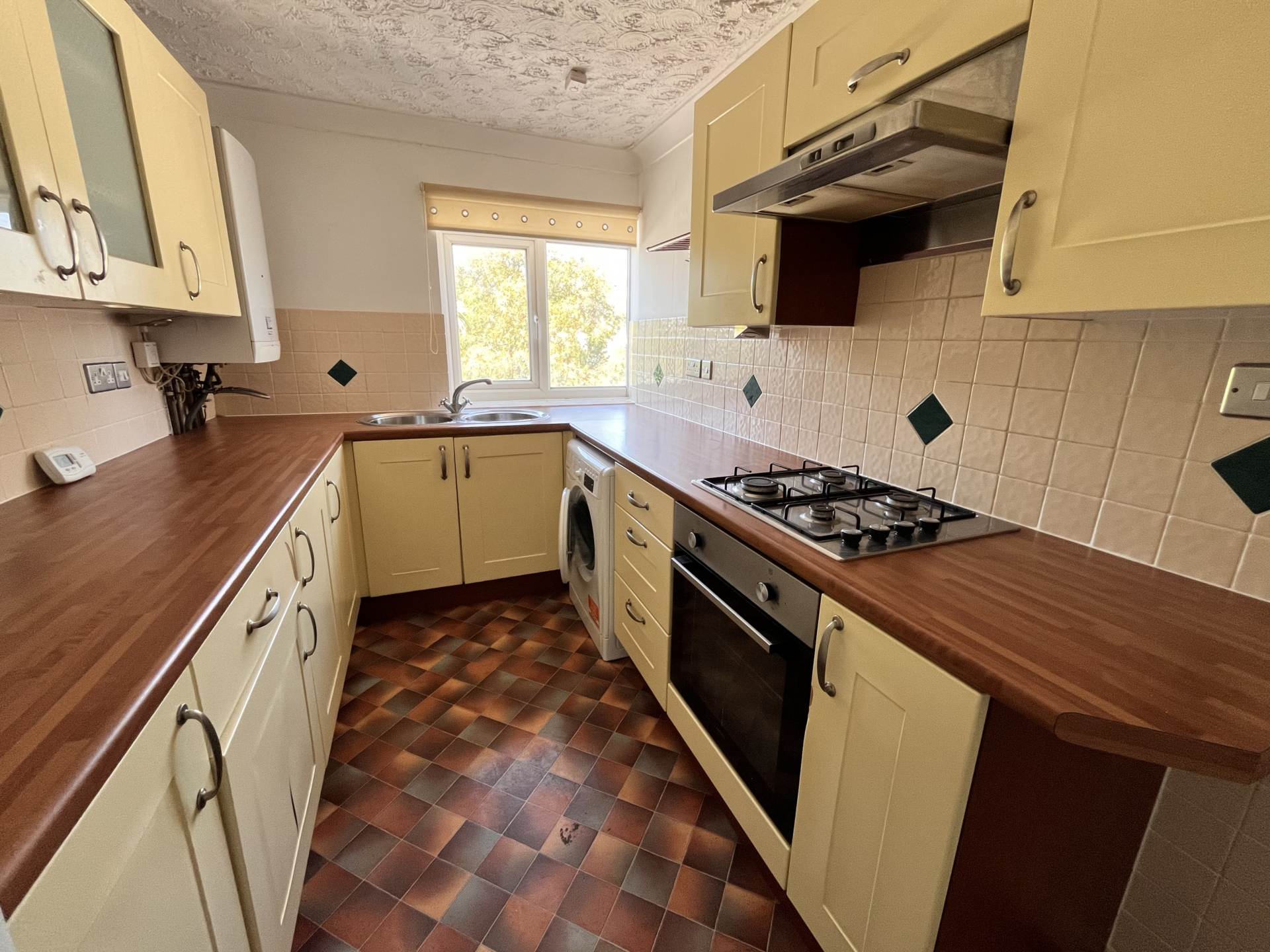 Westbourne/ Branksome Area *, Image 3