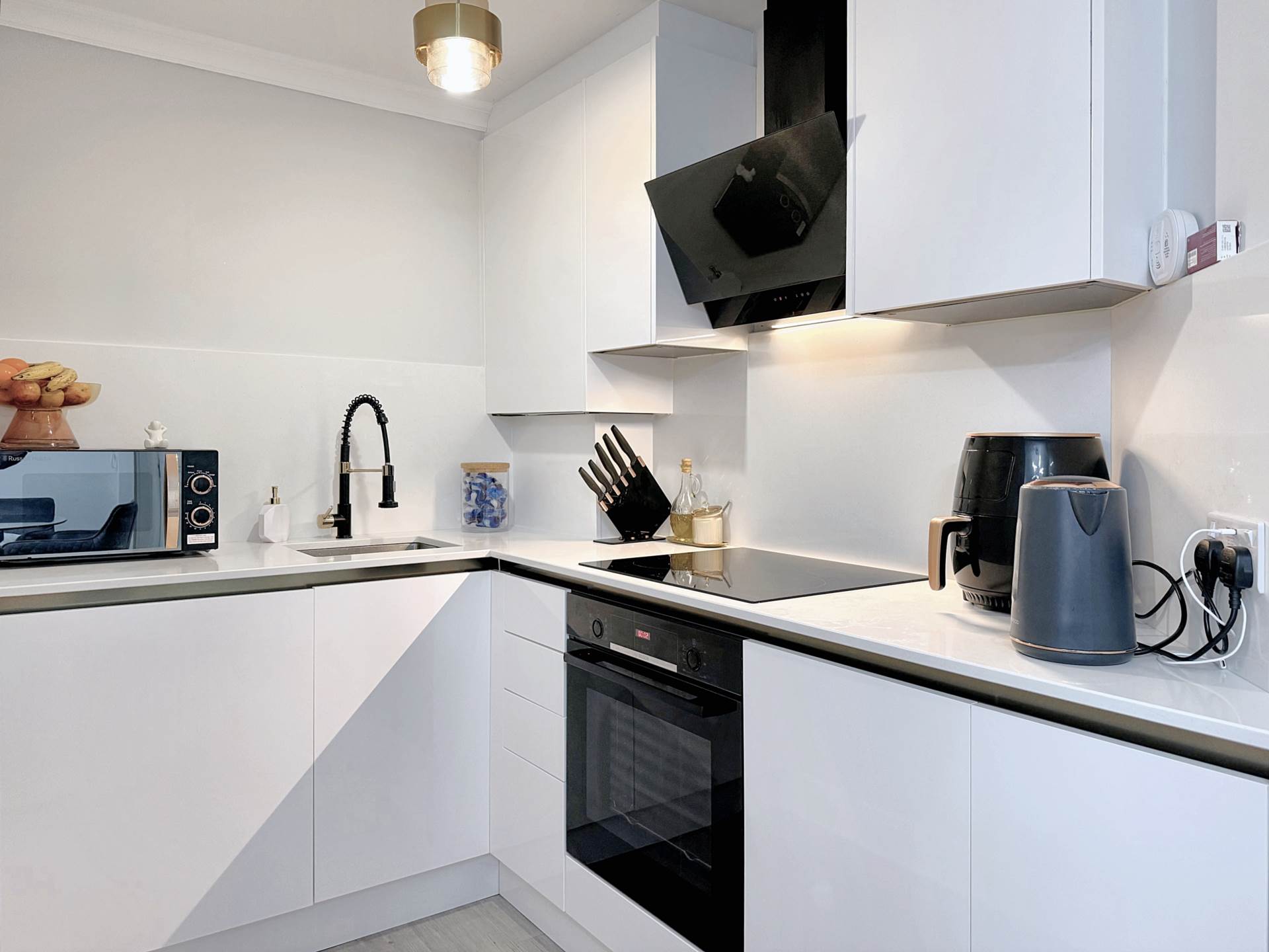 Holdenhurst Road, Bournemouth, Image 3