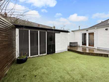 Evershot Road, Bournemouth, Opposite Castlepoint!, Image 13