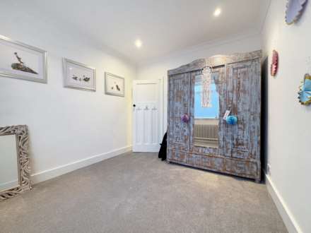 Evershot Road, Bournemouth, Opposite Castlepoint!, Image 17