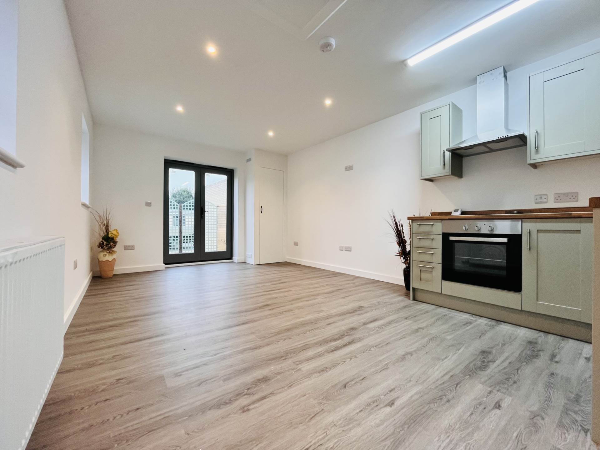 Christchurch Road, Bournemouth **BRAND NEW**, Image 1