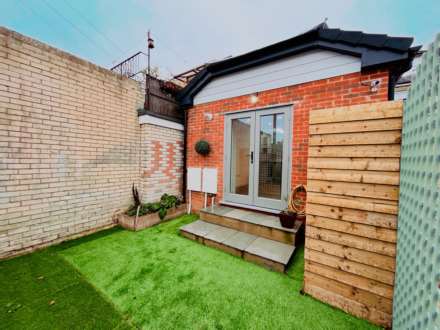 Christchurch Road, Bournemouth **BRAND NEW**, Image 2