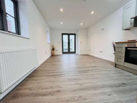 Christchurch Road, Bournemouth **BRAND NEW**, Image 3