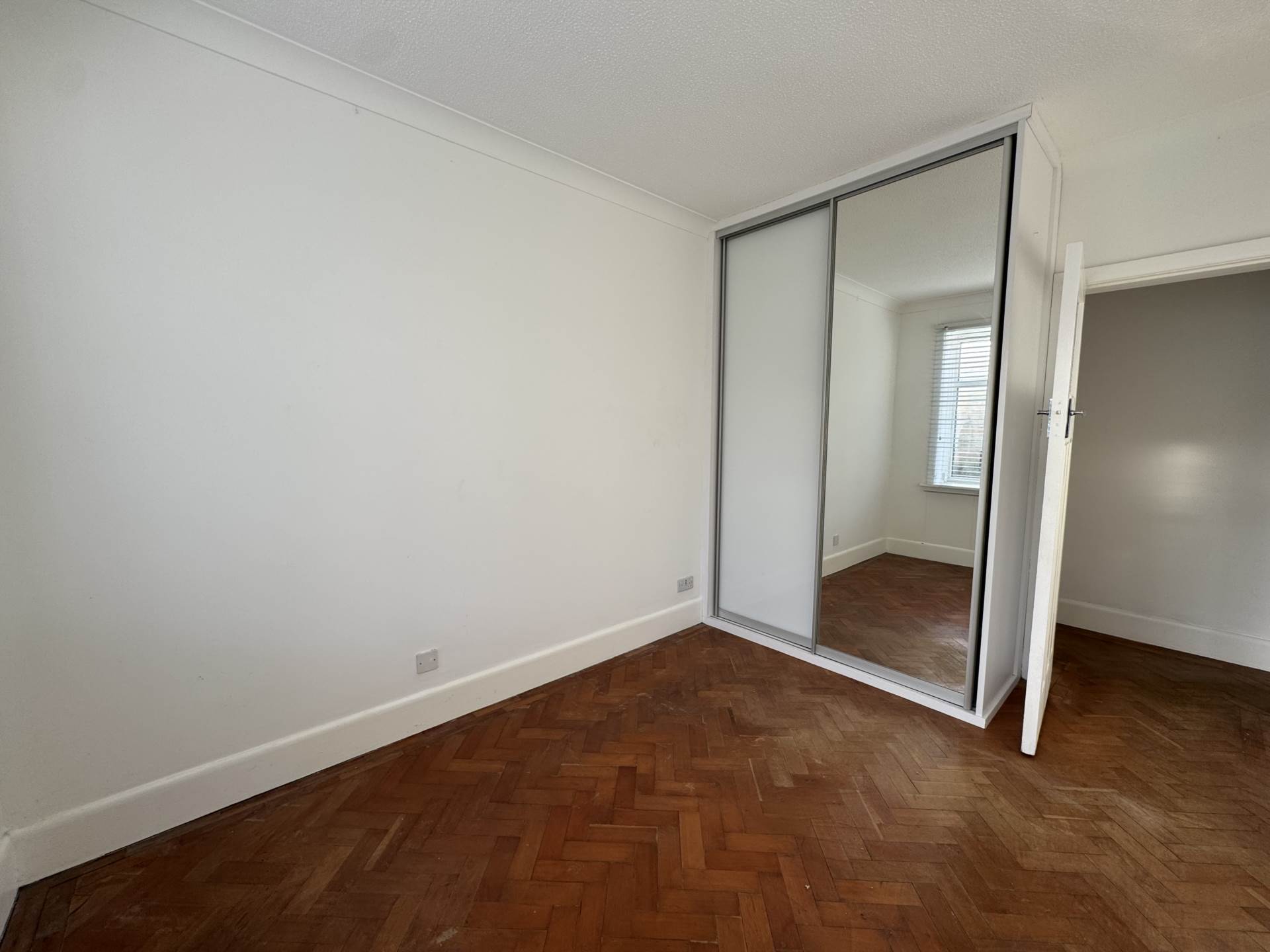 Southbourne * Close to Beach*, Image 5