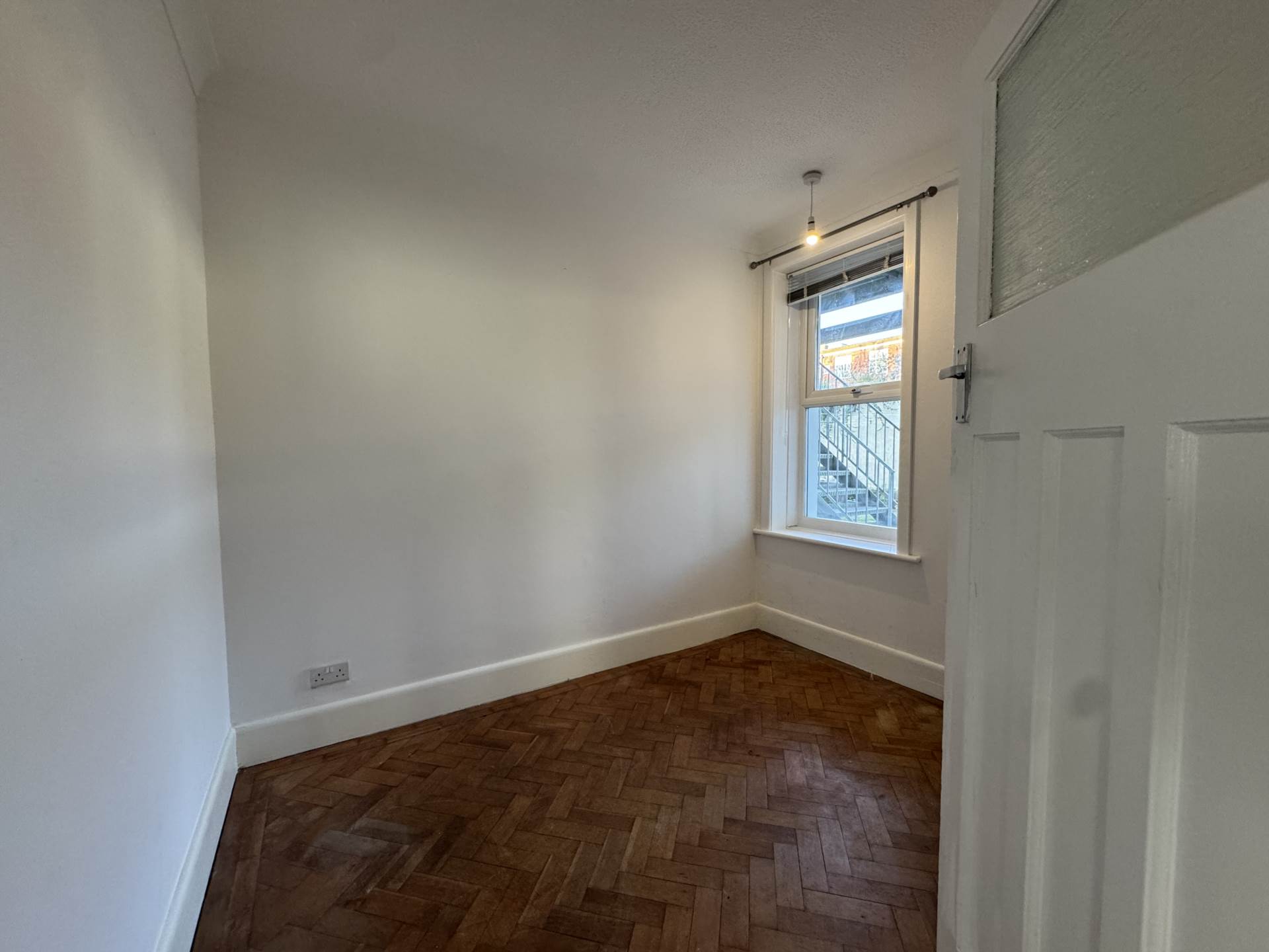 Southbourne * Close to Beach*, Image 8