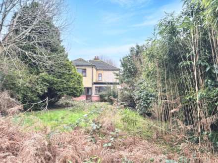 4 Bedroom Detached, Watcombe Road, Carbery Estate * Modernisation Project*