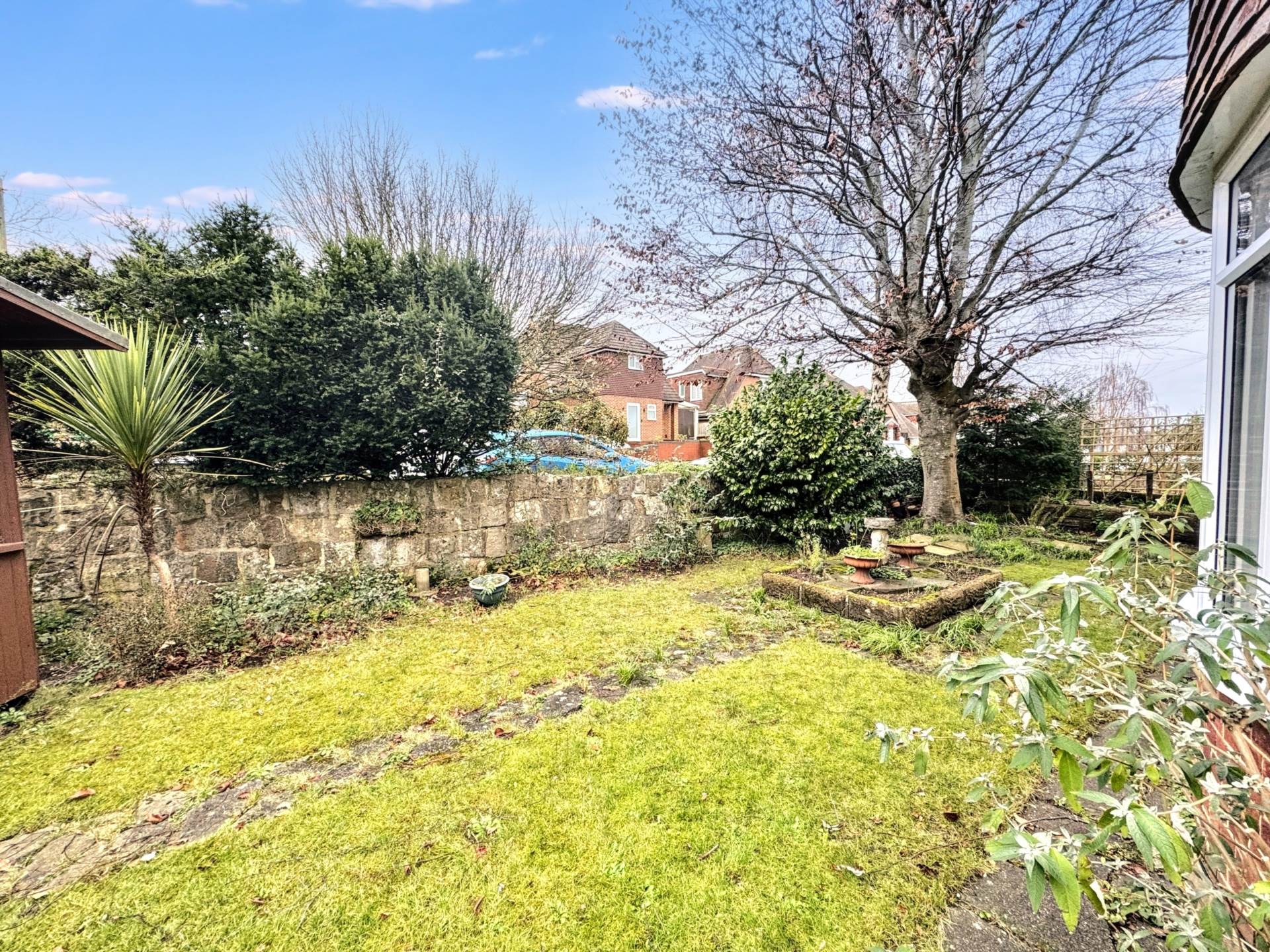 Queens  Park Border, Bournemouth, Image 15