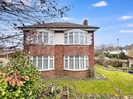 3 Bedroom Detached, Queens  Park Border, Bournemouth