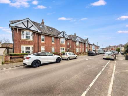 20 Bedroom Block Of Apartments, Wolverton Road, Bournemouth *Freehold blocks of apartments*