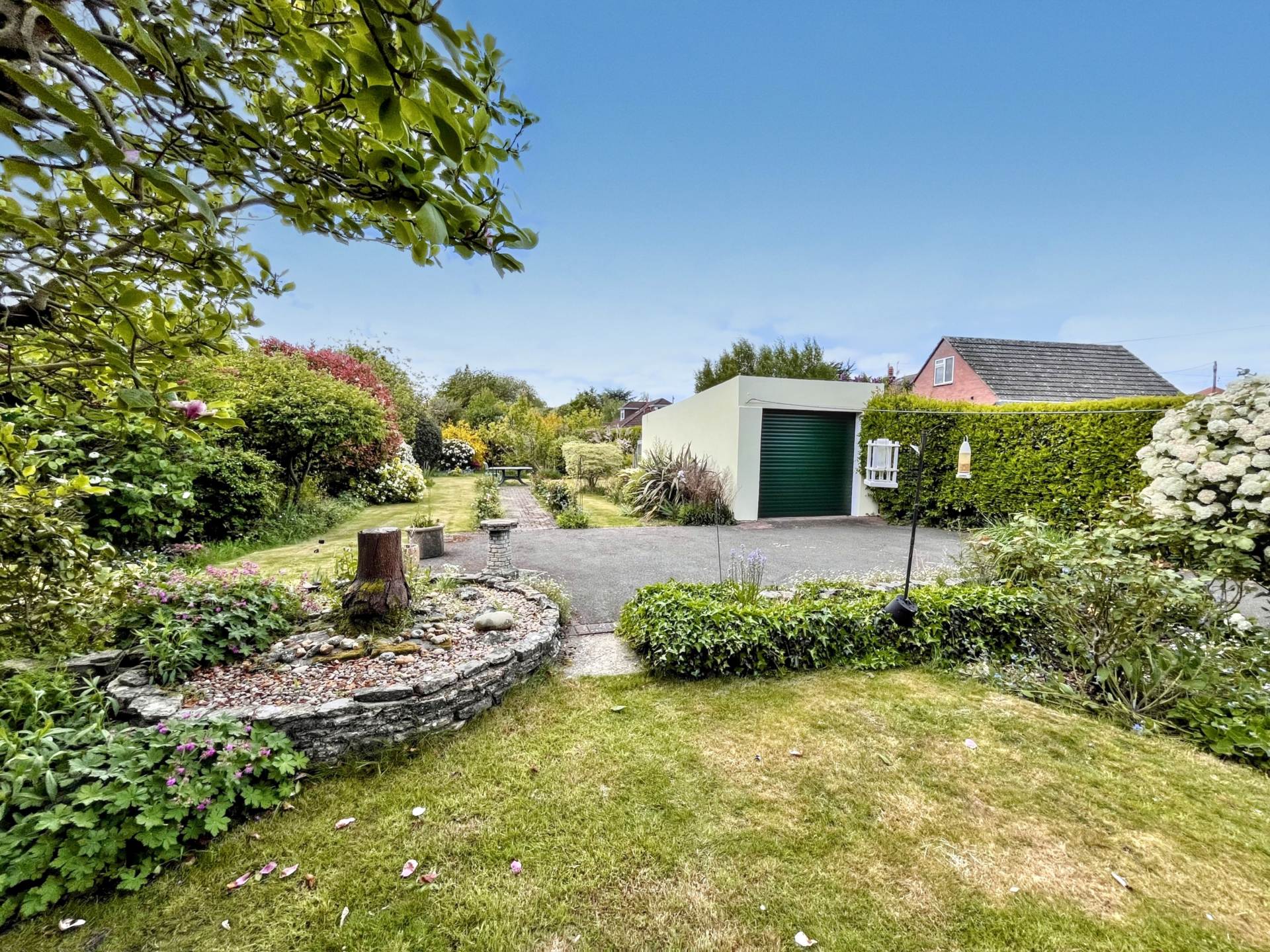 Ferndown, Dorset, Image 21