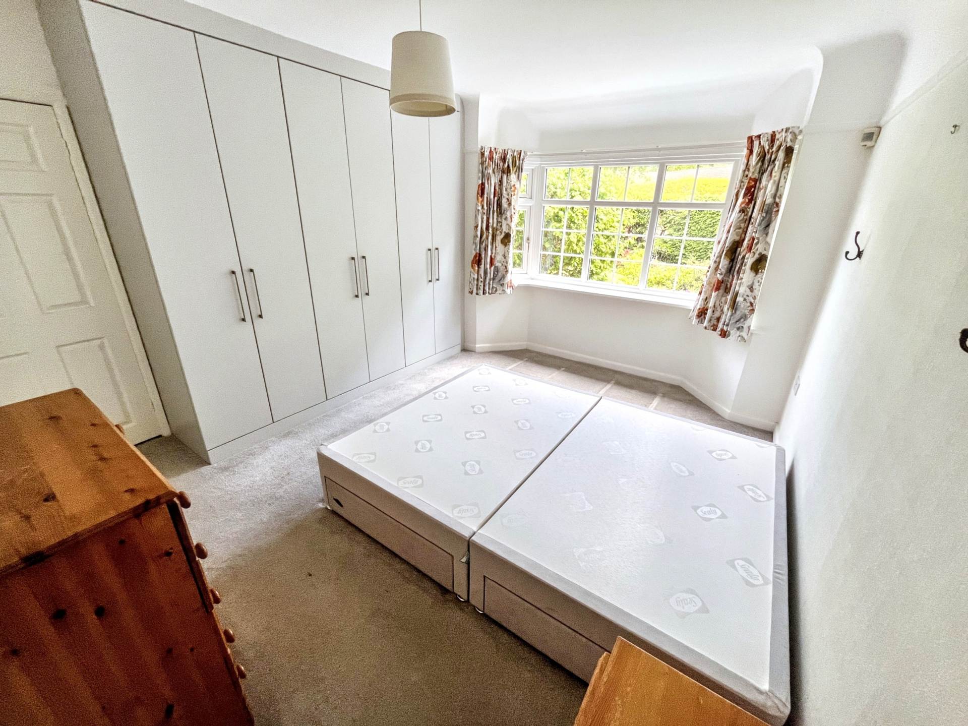 Ferndown, Dorset, Image 5