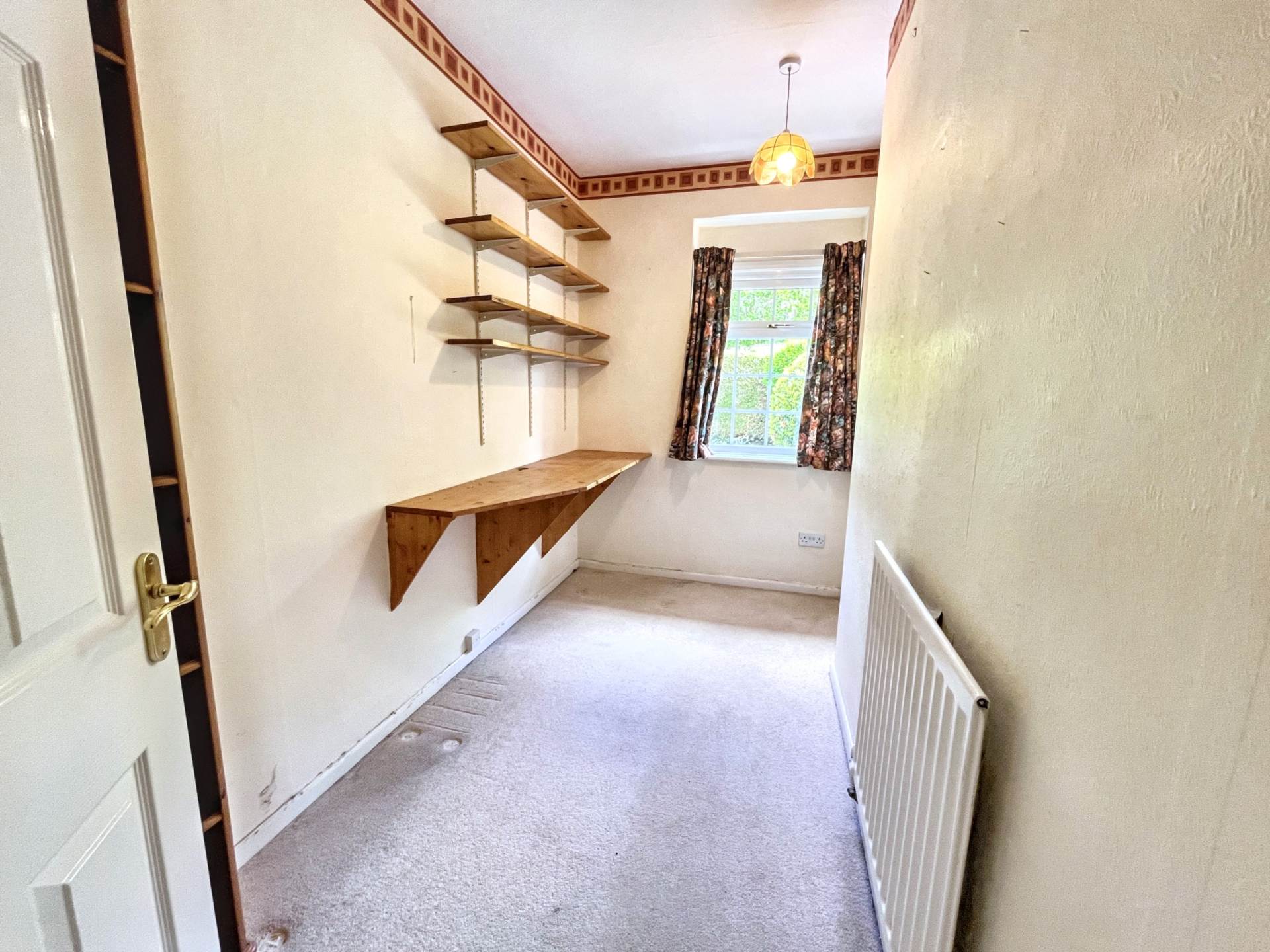 Ferndown, Dorset, Image 6