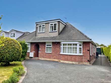 4 Bedroom Detached Bungalow, Ferndown, Dorset