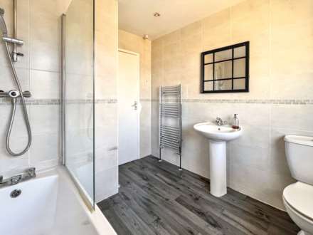 Fernheath Close, Bournemouth, Image 13