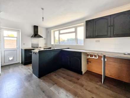 Fernheath Close, Bournemouth, Image 3