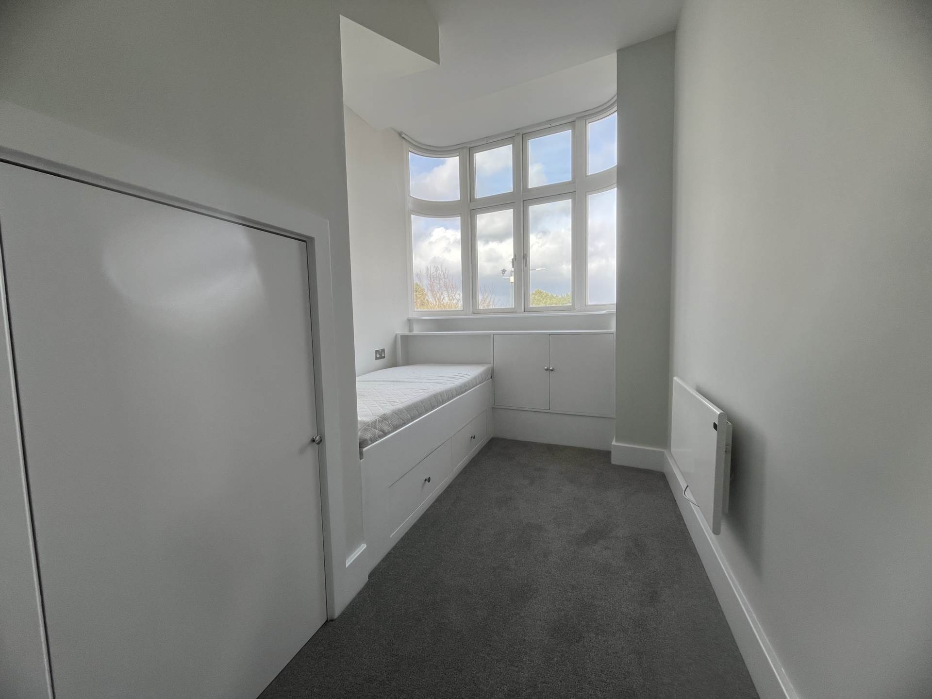 Queens Road, Westbourne, Image 10