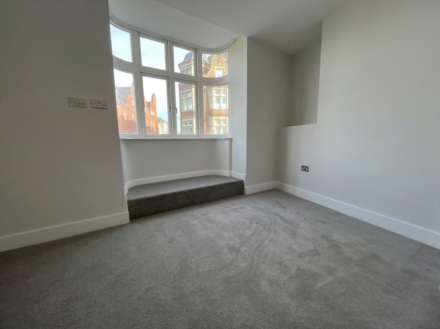 Queens Road, Westbourne, Image 9