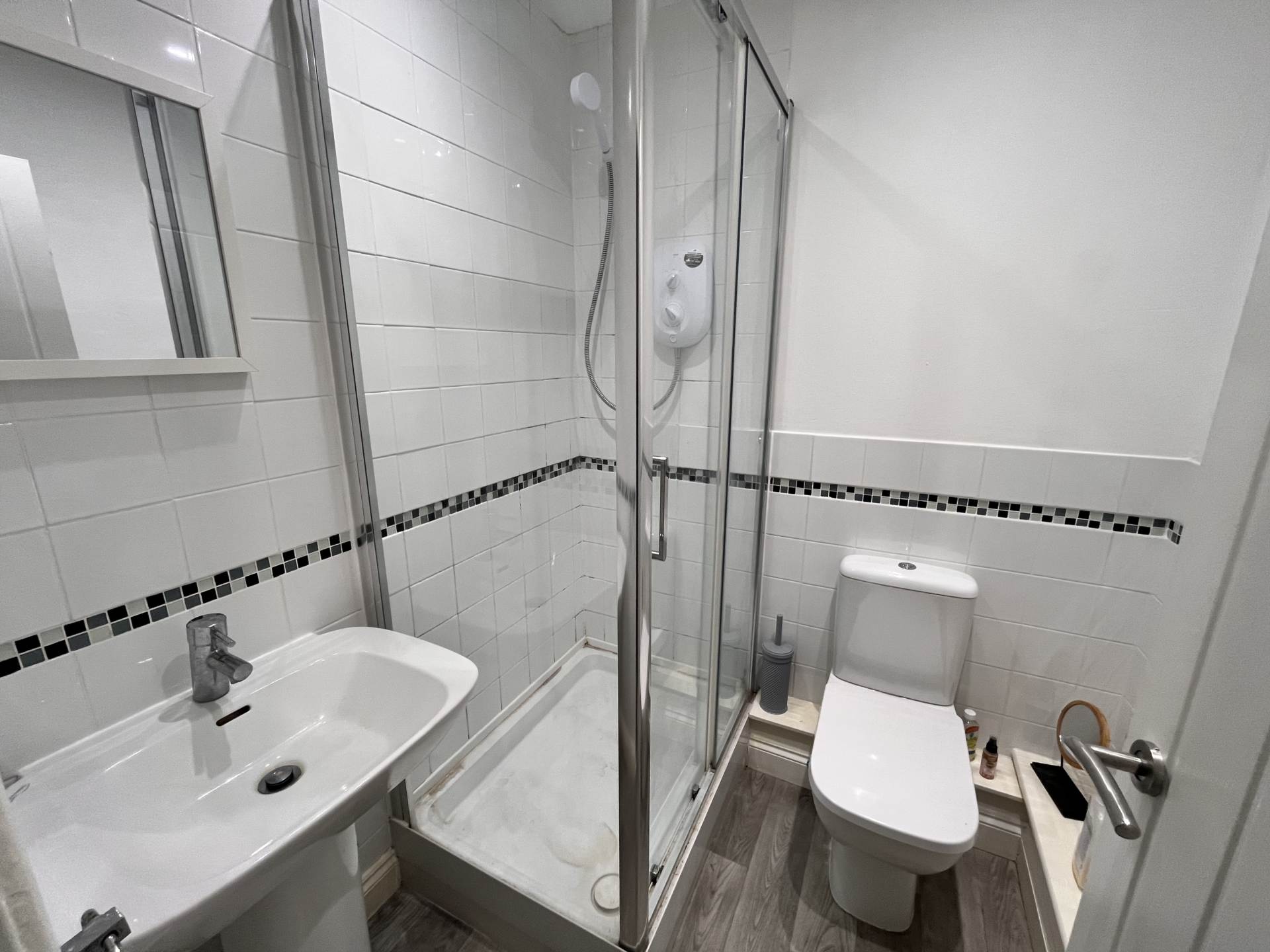 Westciff *Coastal Living | Character Charm | Prime Investment*, Image 10