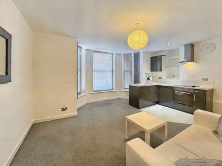 Westciff *Coastal Living | Character Charm | Prime Investment*, Image 6