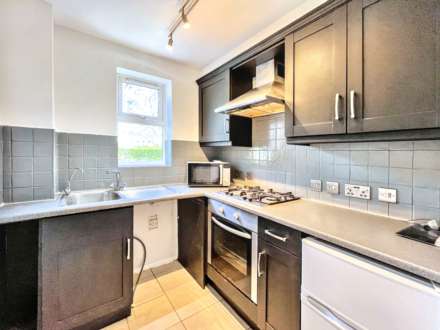 Charminster , Bournemouth * Ready To Move In*, Image 2