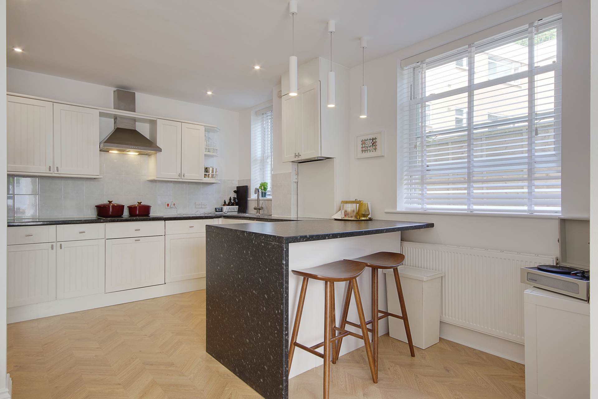 Close Talbot Woods,  Bournemouth *Garden Apartment*, Image 3
