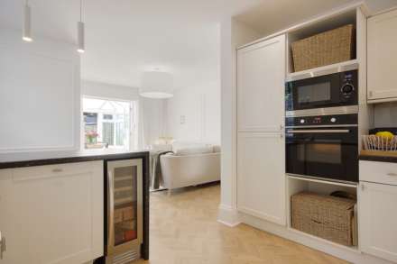 Close Talbot Woods,  Bournemouth *Garden Apartment*, Image 11