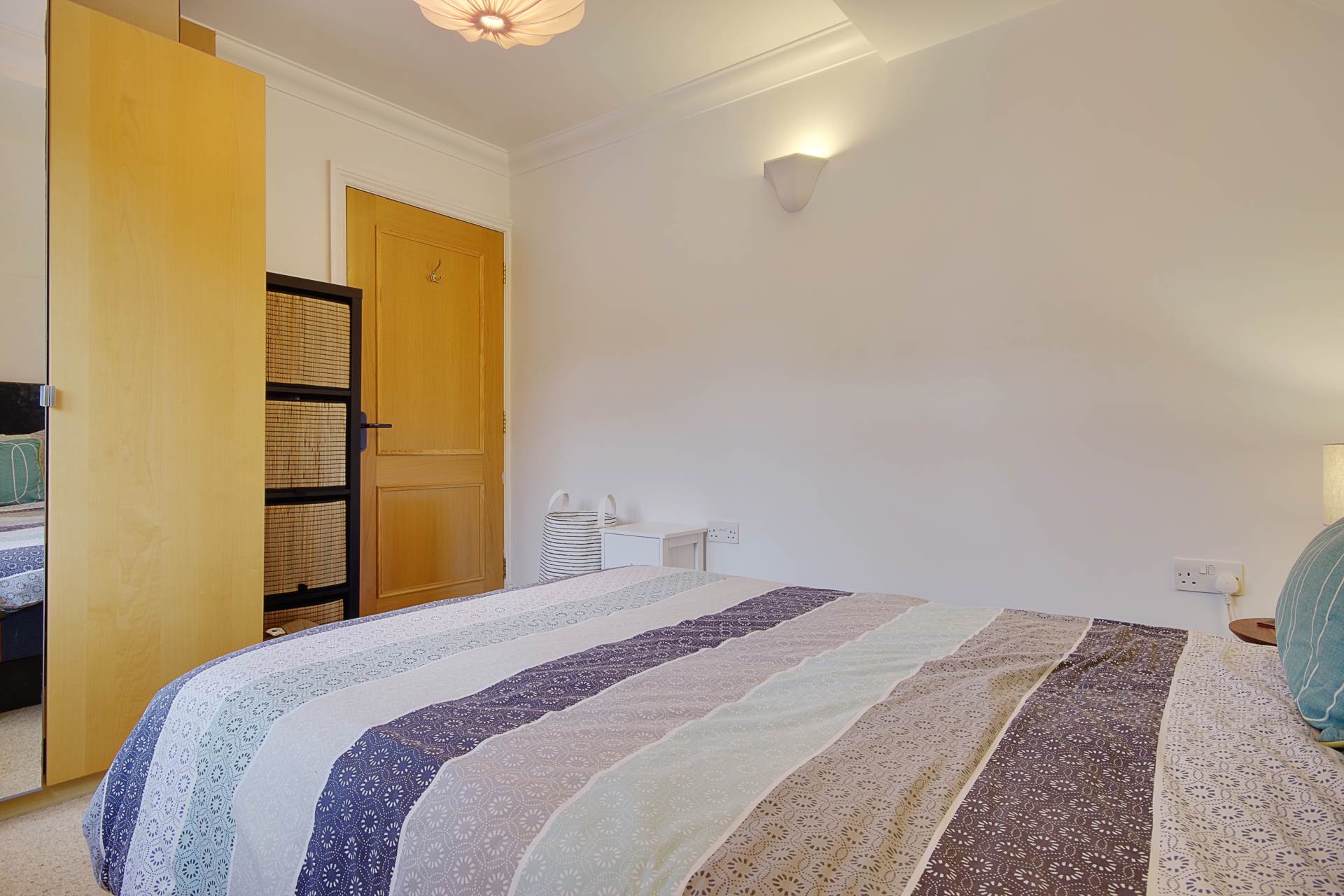 Dean Park Bournemouth * Sought After Location*, Image 20