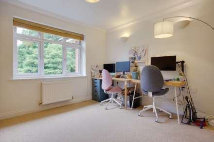 Dean Park Bournemouth * Sought After Location*, Image 13