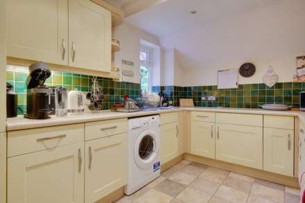 Dean Park Bournemouth * Sought After Location*, Image 3