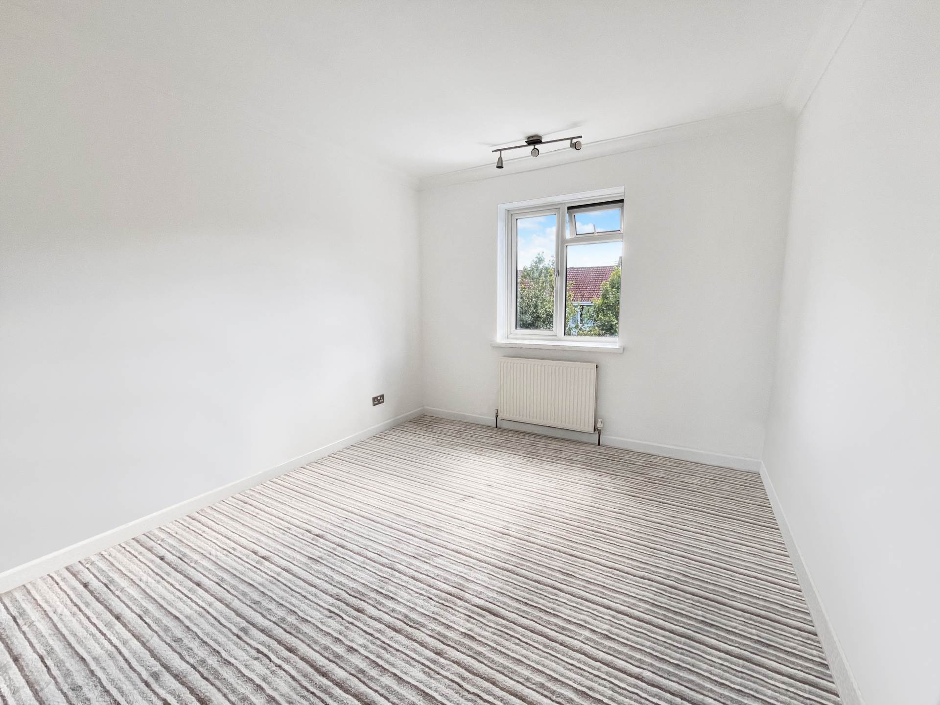 Montgomery Avenue, Bournemouth BH11, Image 6