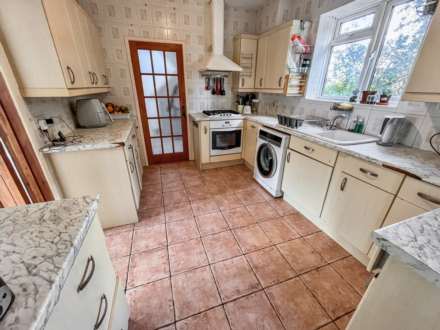 Montgomery Avenue, Bournemouth BH11, Image 3