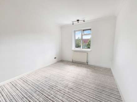 Montgomery Avenue, Bournemouth BH11, Image 6