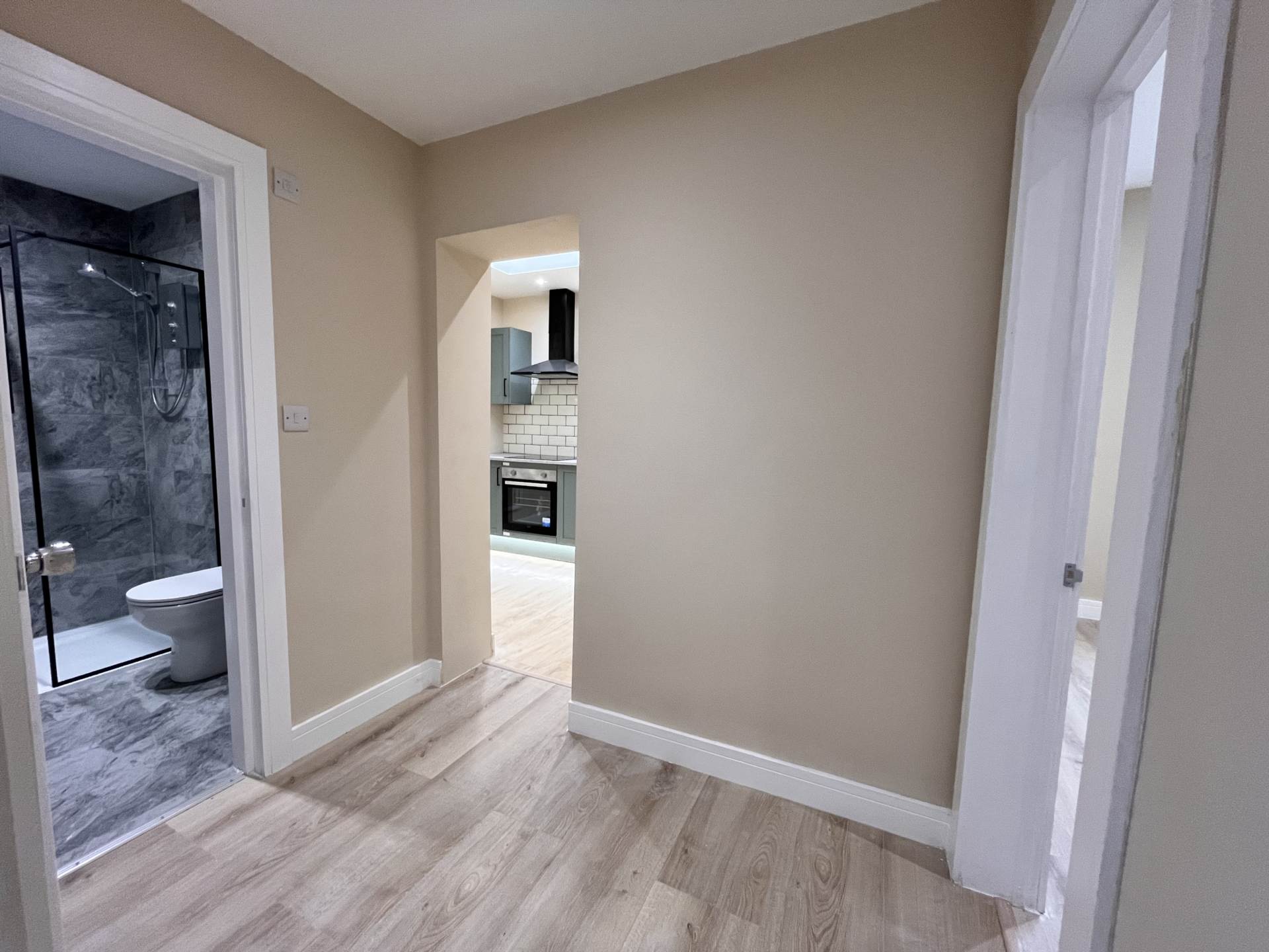 Christchurch Road, Bournemouth, Image 16