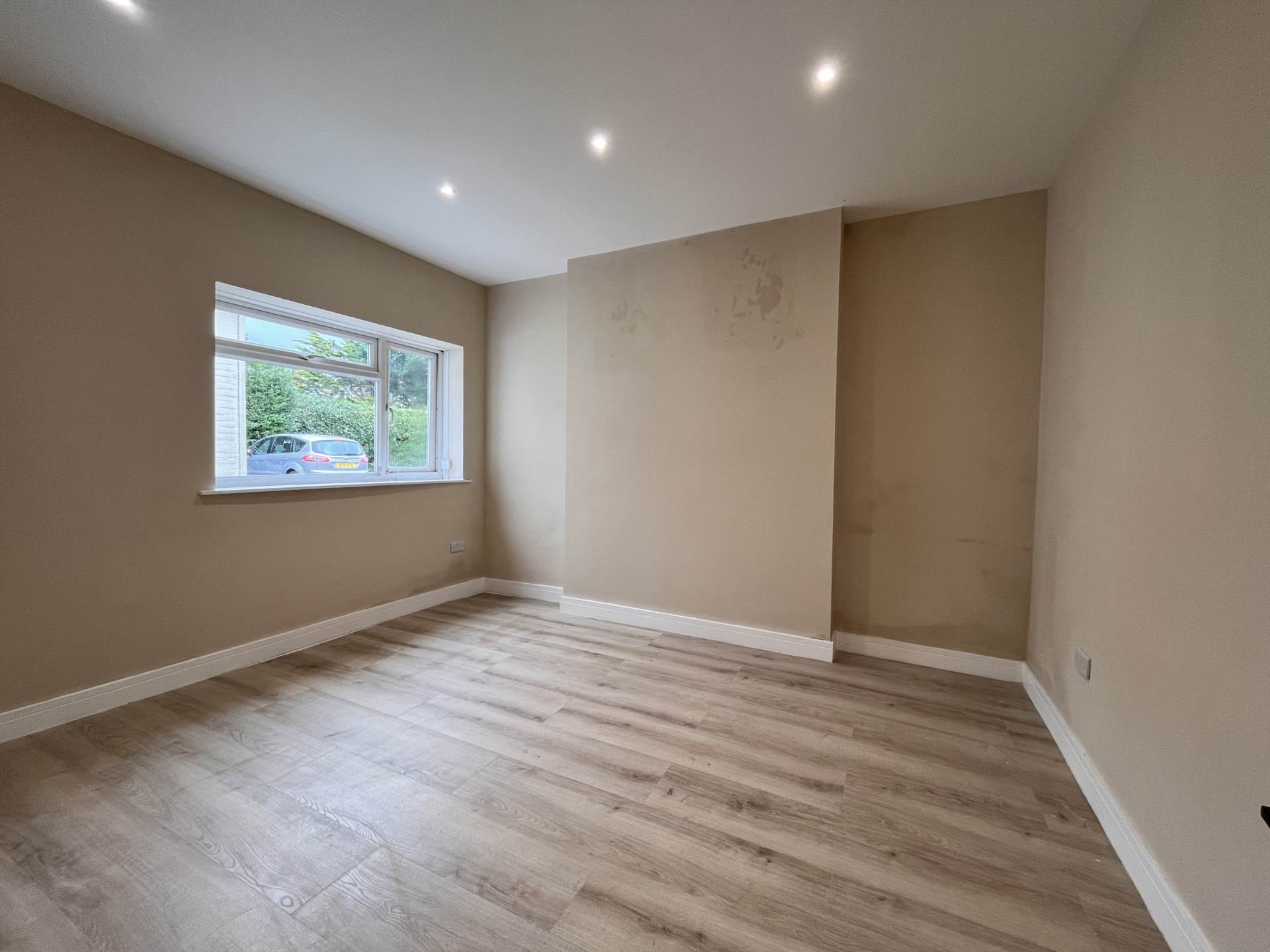 Christchurch Road, Bournemouth, Image 3