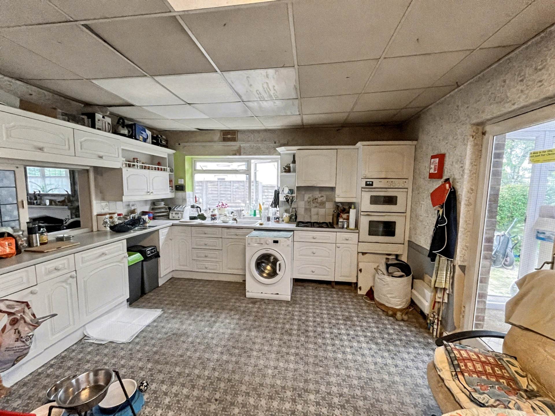 Hurn Road, Christchurch, Image 4