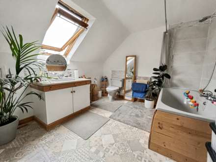 Hurn Road, Christchurch, Image 13