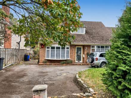 Hurn Road, Christchurch, Image 35