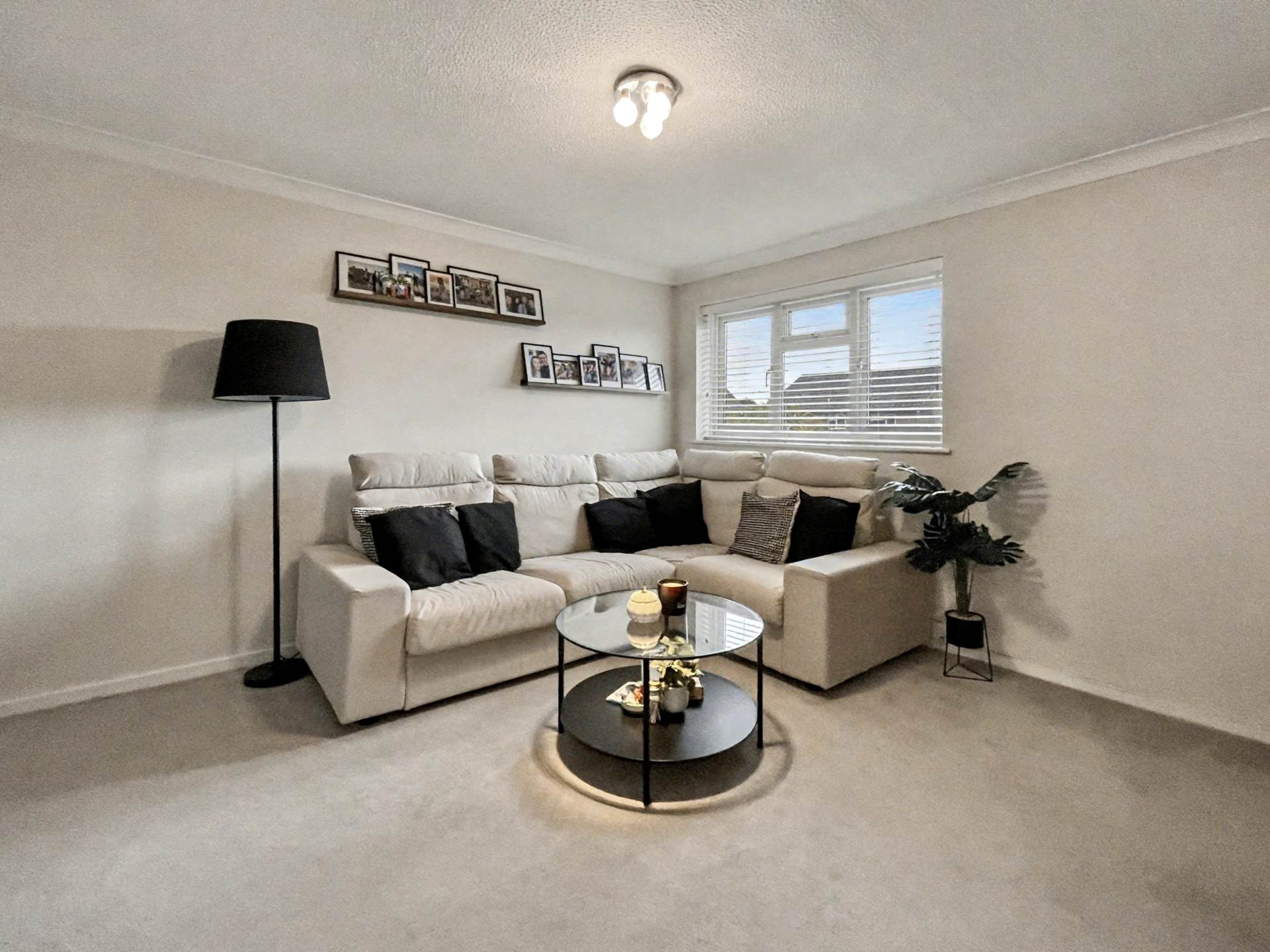 Throop, Bournemouth * Modern Retreat*, Image 10