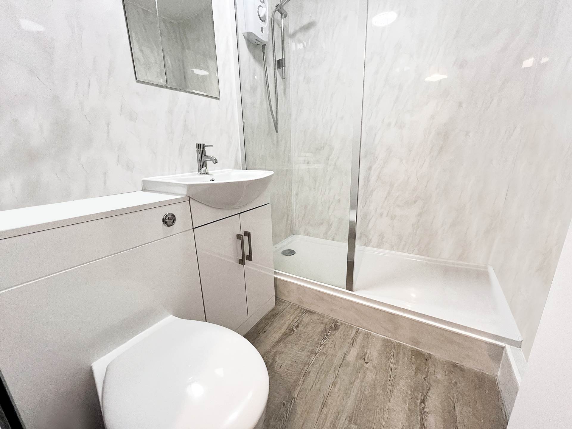 Throop, Bournemouth * Modern Retreat*, Image 6