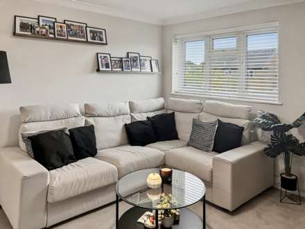 Throop, Bournemouth * Modern Retreat*, Image 14