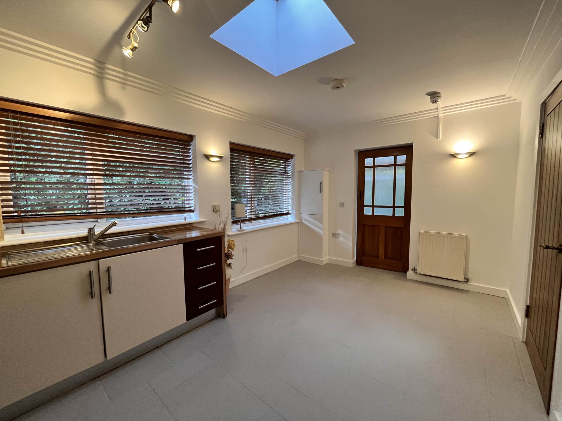 Central Bournemouth * Close To Pleasure Gardens*, Image 4