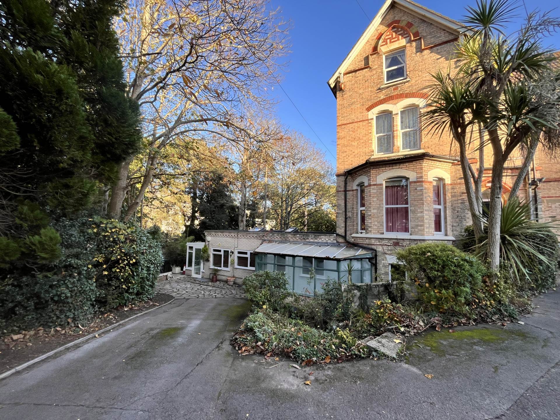 Central Bournemouth * Close To Pleasure Gardens*, Image 7