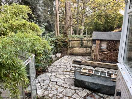 Central Bournemouth * Close To Pleasure Gardens*, Image 10