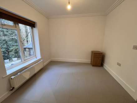 Central Bournemouth * Close To Pleasure Gardens*, Image 14