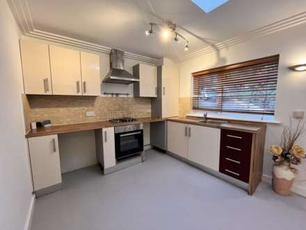 Central Bournemouth * Close To Pleasure Gardens*, Image 3