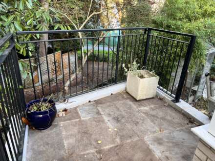 Central Bournemouth * Close To Pleasure Gardens*, Image 9