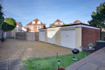 Queens Park South Drive, Bournemouth, Image 14