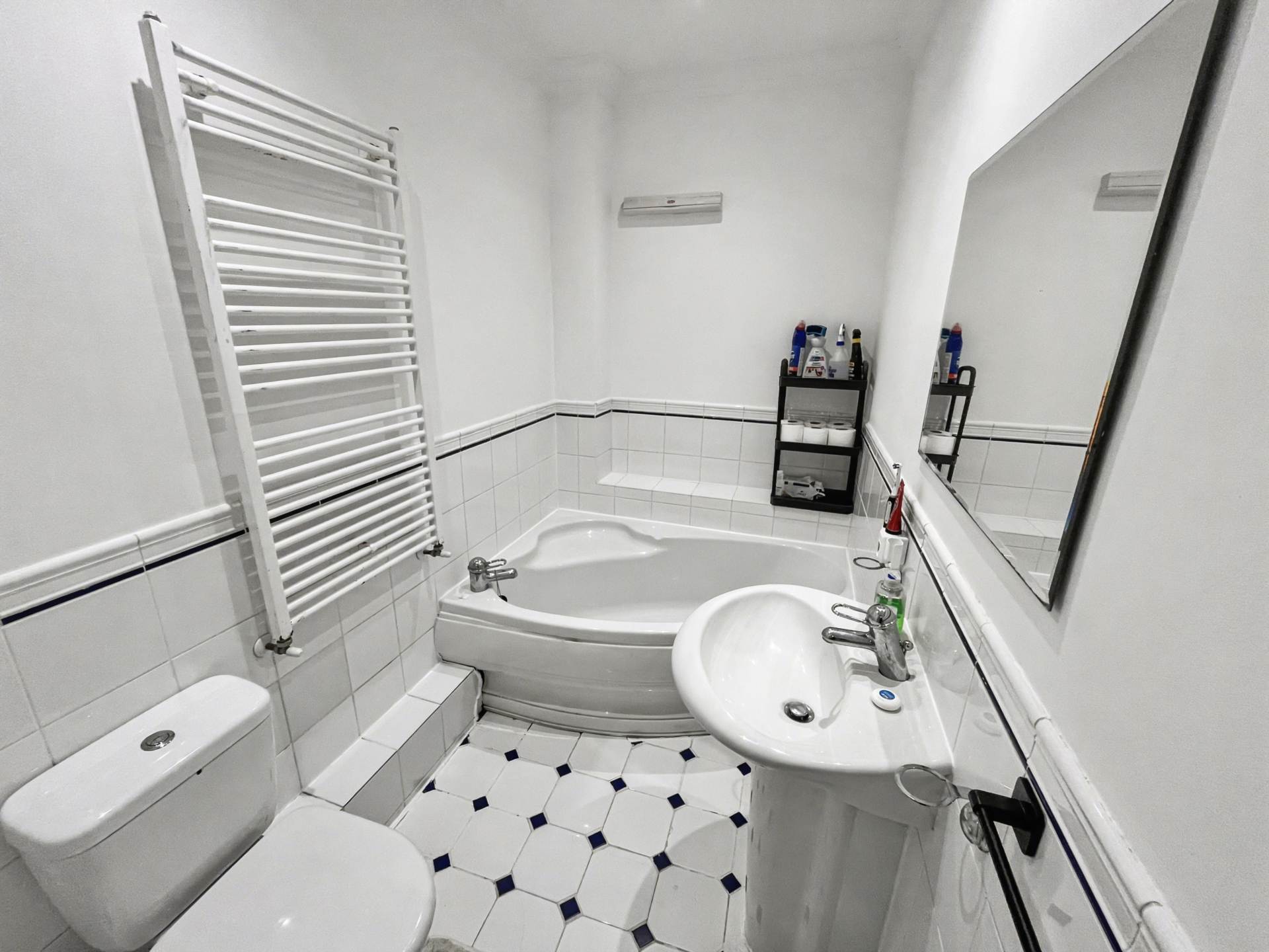 Hinton Road, Bournemouth, Image 5