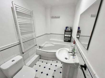 Hinton Road, Bournemouth, Image 5